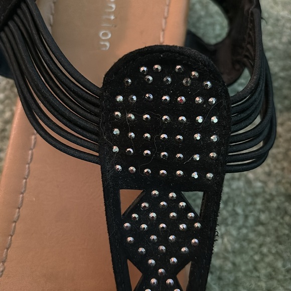 Black sandals - Picture 2 of 3